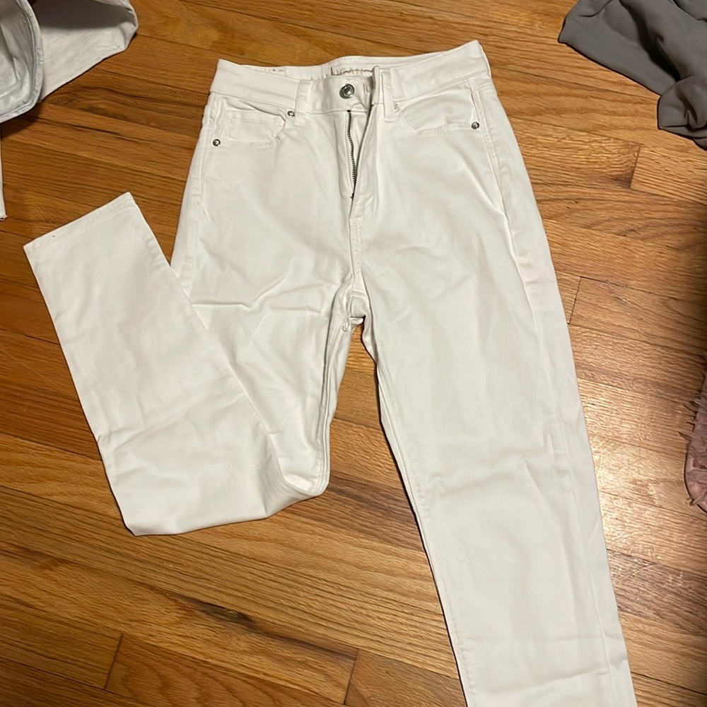 American Eagle white jeans